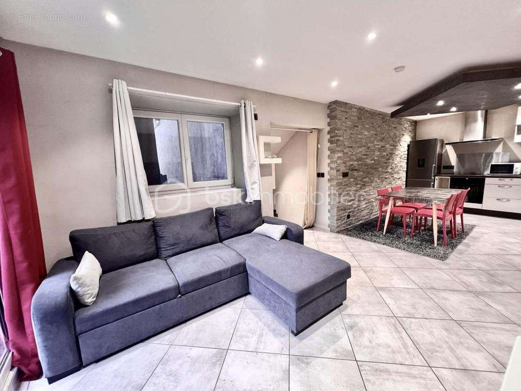 Appartement à SAINT-JEAN-DE-MAURIENNE