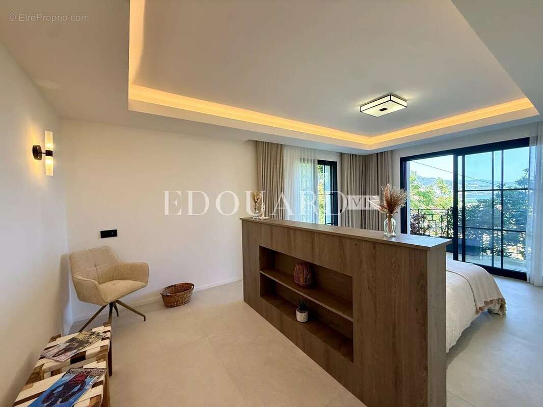 Superbe villa contemporaine avec piscine, une oasis de lumière au cœur de Roquebrune Cap Martin - photo 31