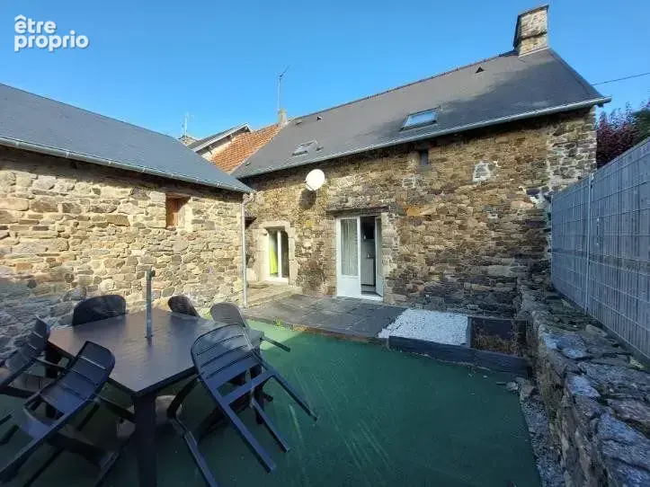 Maison à JULLOUVILLE