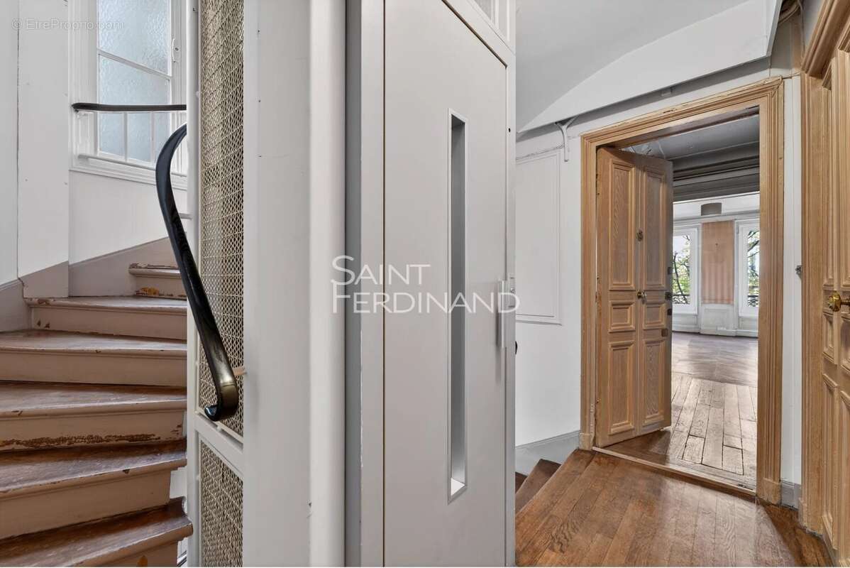 Appartement à PARIS-4E