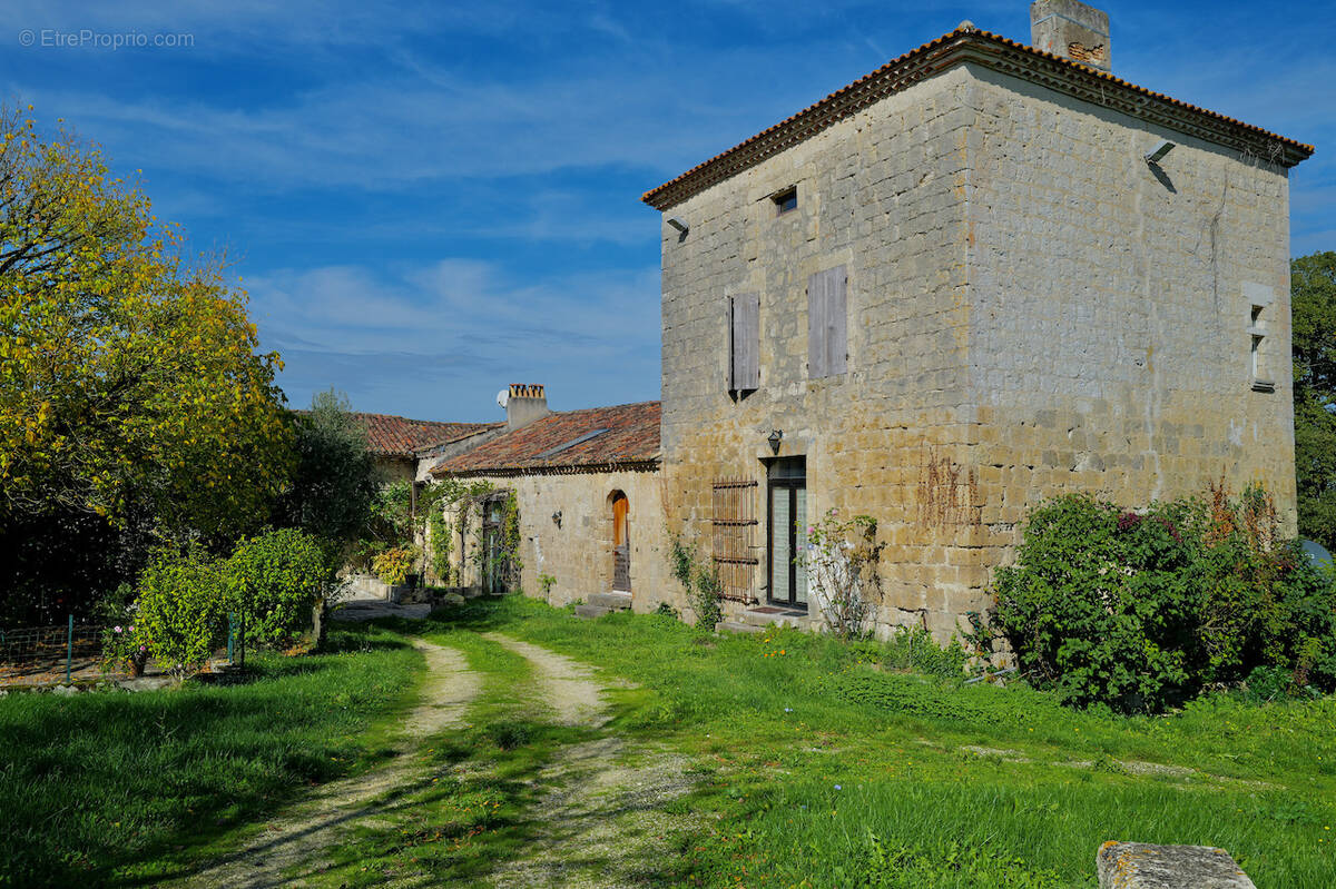 Maison à NERAC