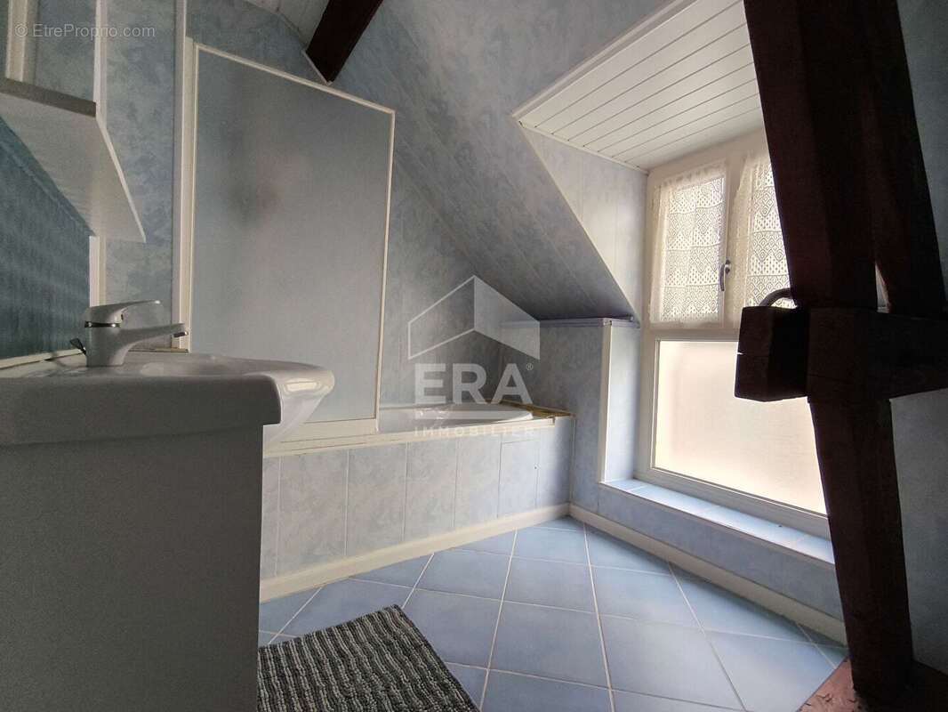 Maison à CONDE-SUR-AISNE