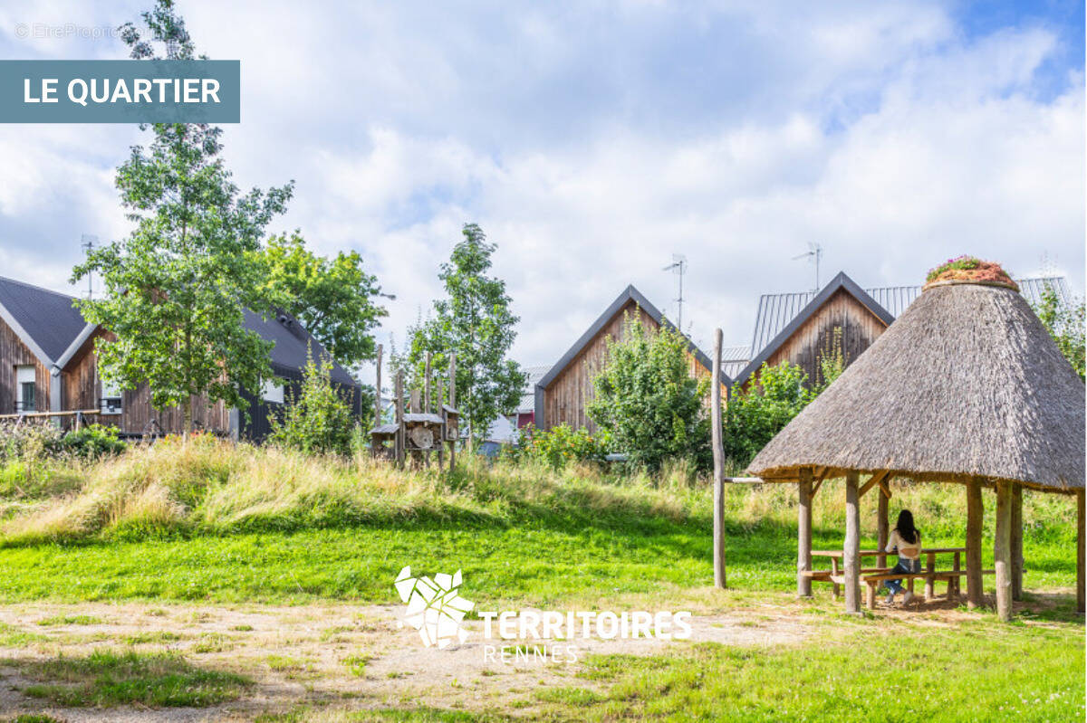 Terrain à LA CHAPELLE-THOUARAULT