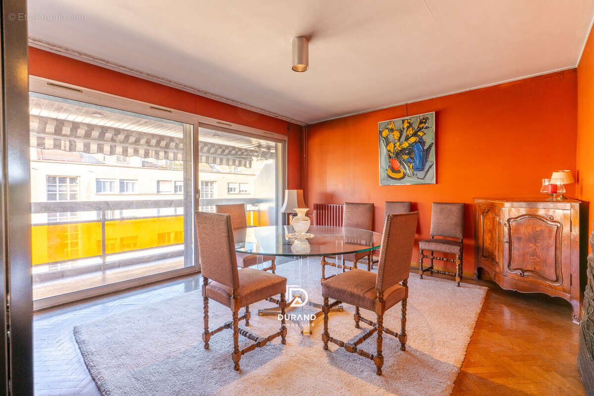 Appartement à MARSEILLE-8E