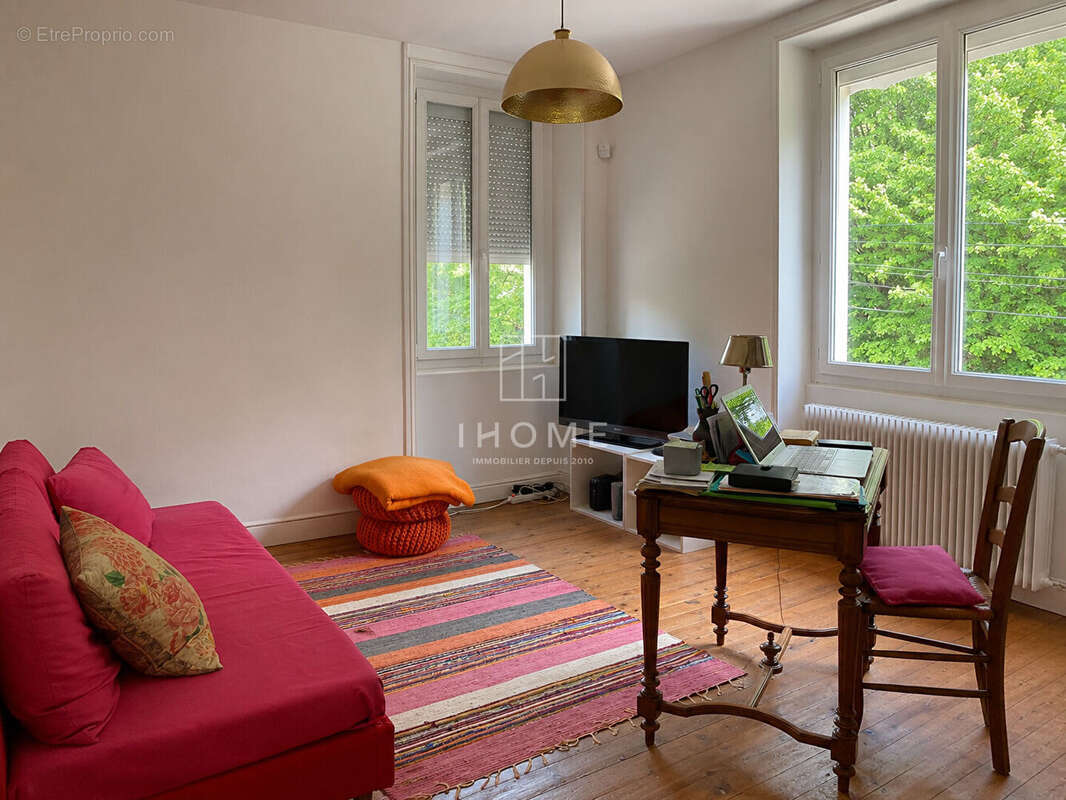 Maison 133 m² à Etriche  - photo 18
