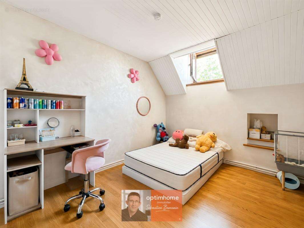 NANCE – Propriété de caractère de 240 m² avec dépendances, piscine et 3 720 m² de terrain - photo 11