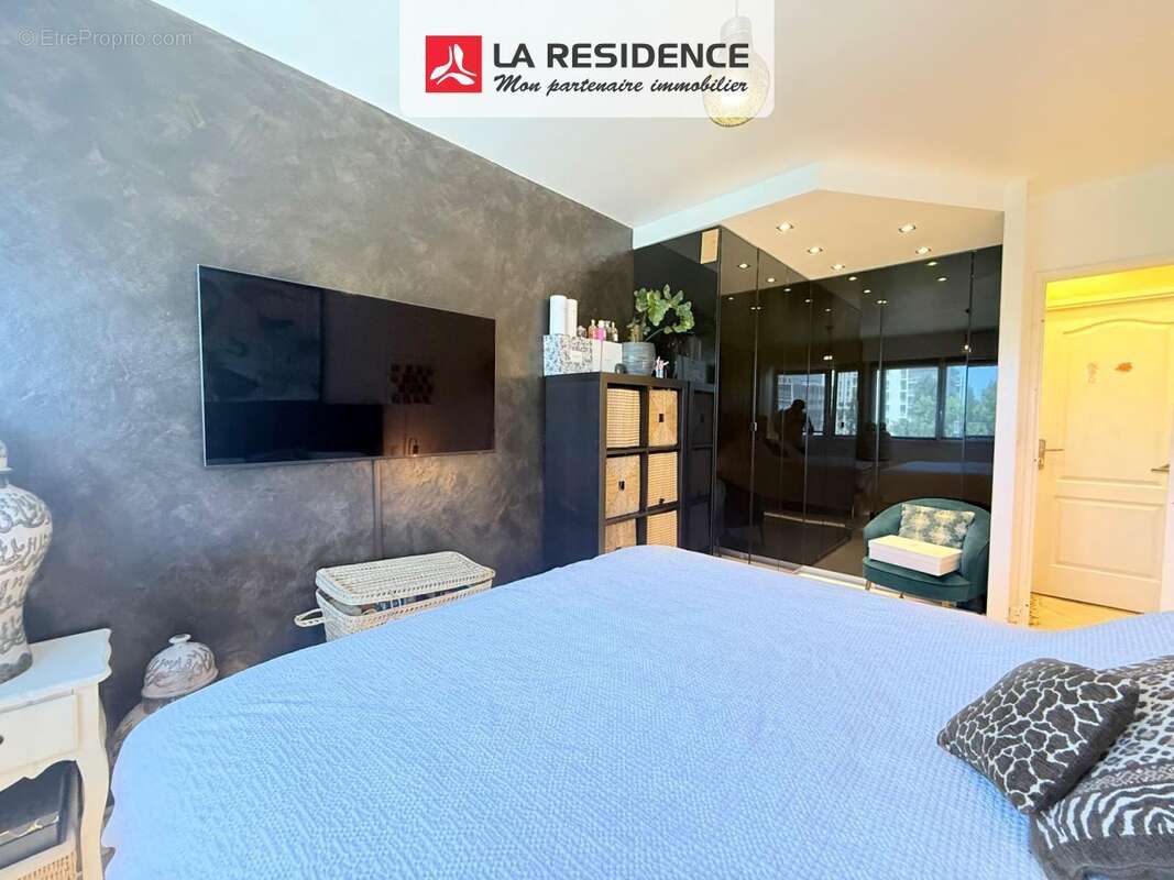 Appartement 79 m² à Velizy-Villacoublay  - photo 4