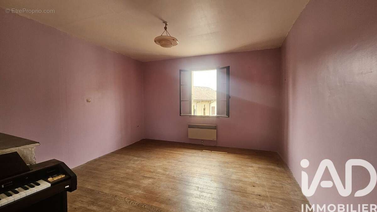 Maison 90 m² à Puymaurin  - photo 8