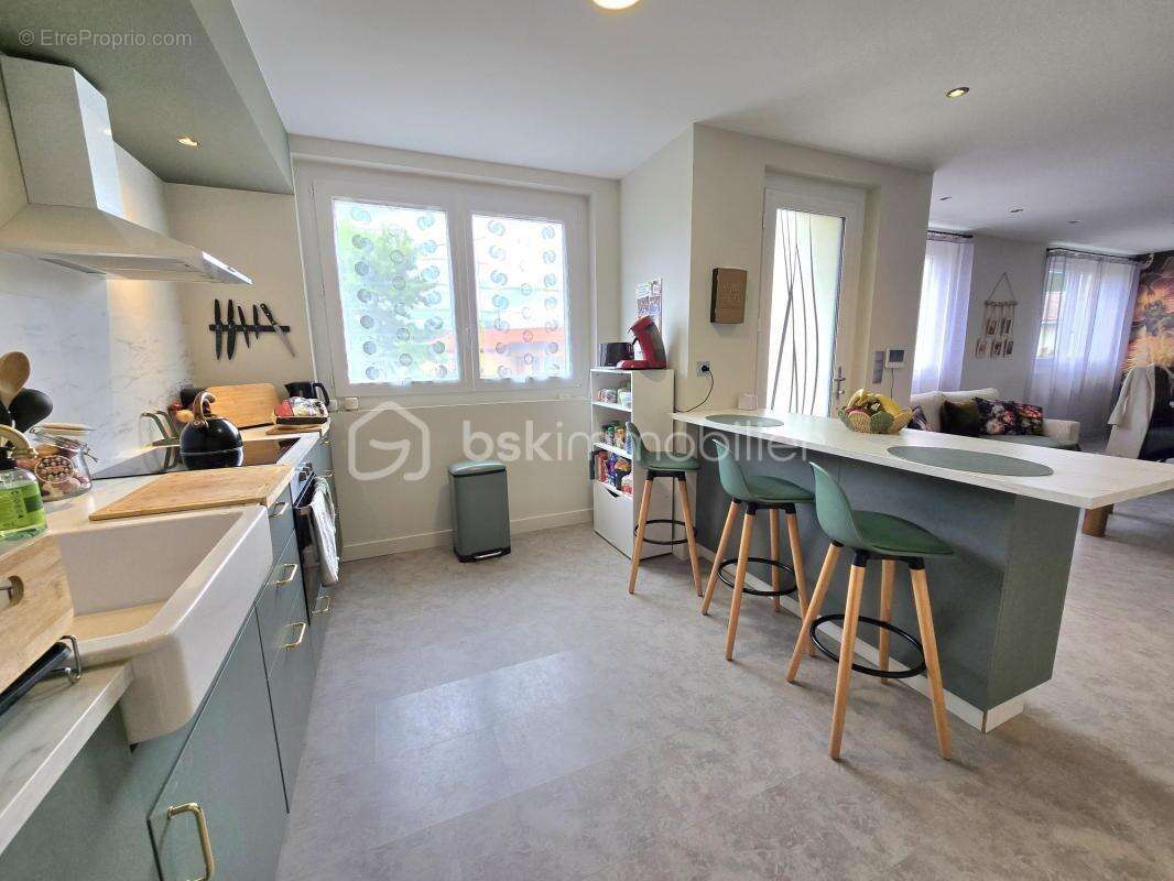 Maison rénovée 5 pièces – 125 m² – Lotissement calme à Randan - photo 2