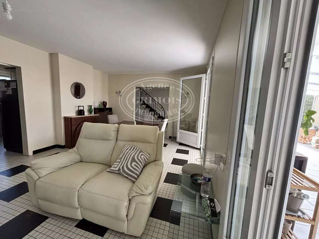 Maison à LEZIGNAN-CORBIERES