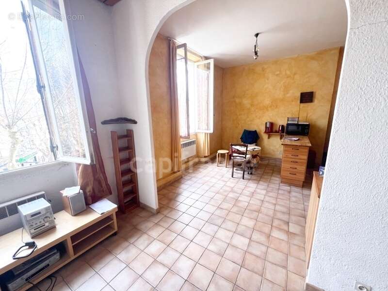 Appartement bourgeois à vendre 3 pièces 2 chambres 77m2 porte de la Saunerie MANOSQUE (04) - photo 7