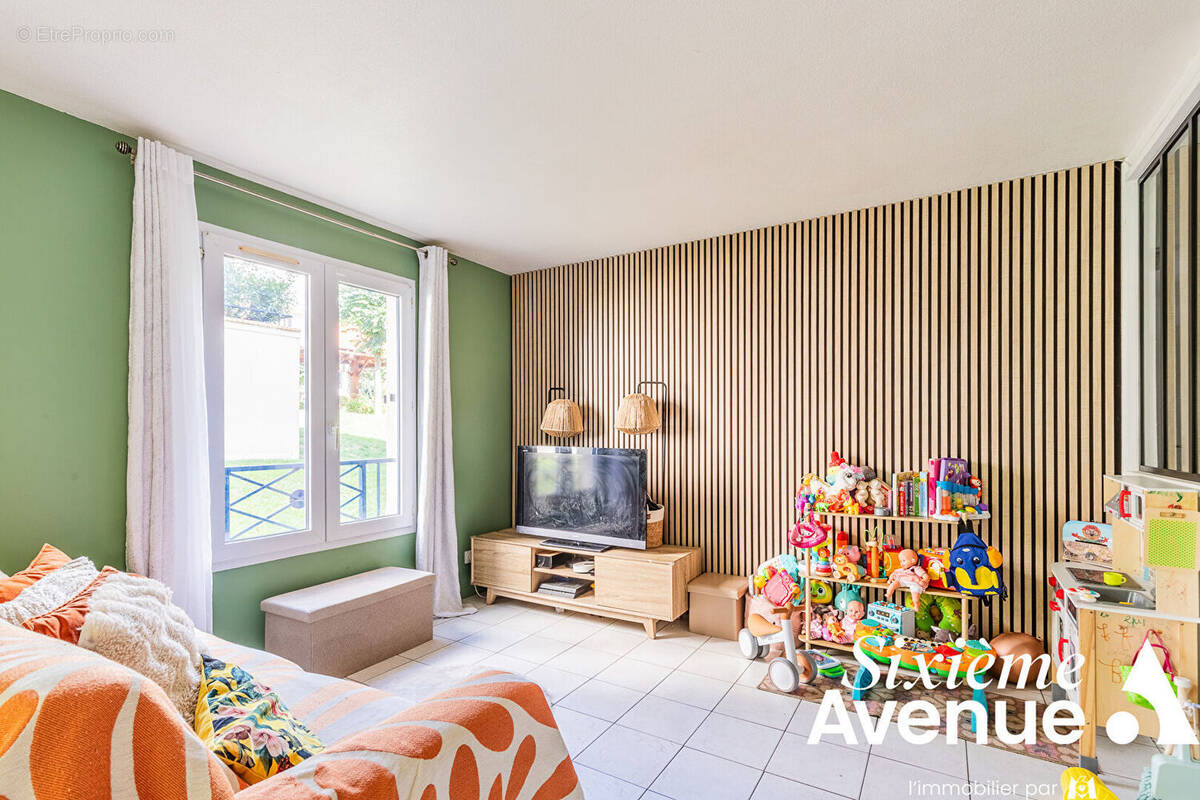 Appartement à CHILLY-MAZARIN