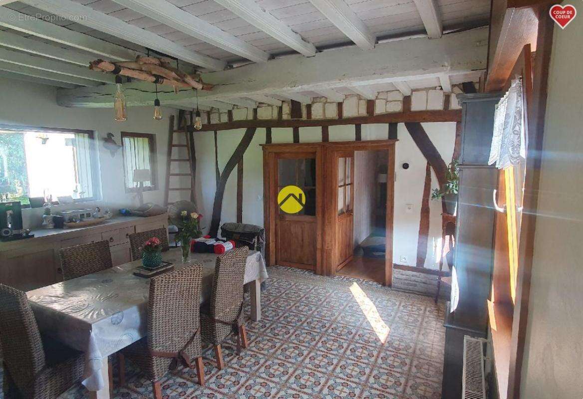 Fermette rénovée de 153m² - photo 12