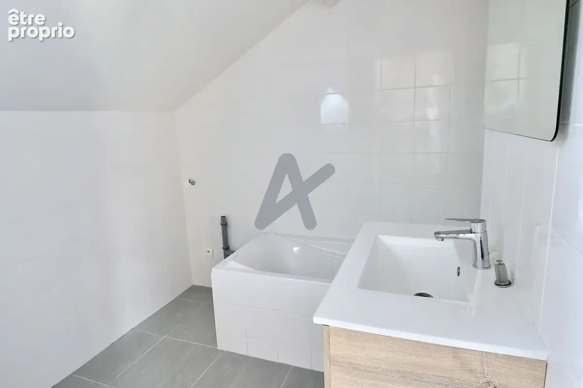 Tassin-la-demi-lune   duplex 107 m2   dernier étage - photo 6