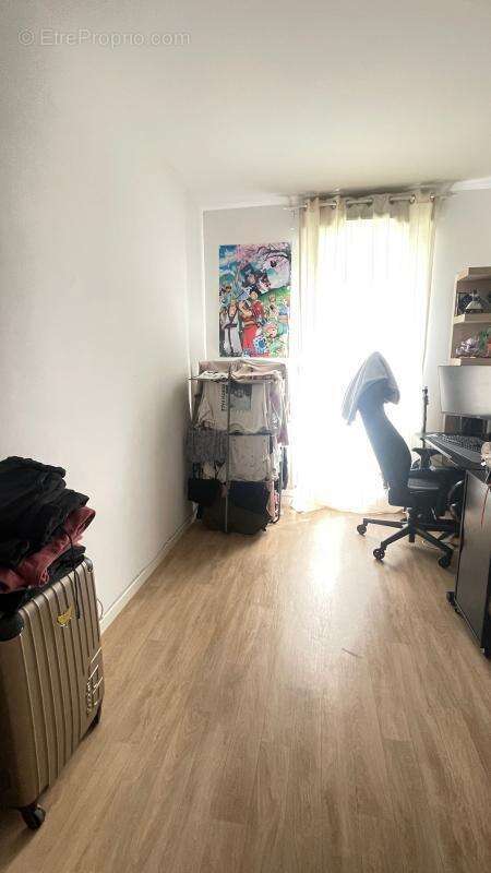 Appartement à LES ULIS