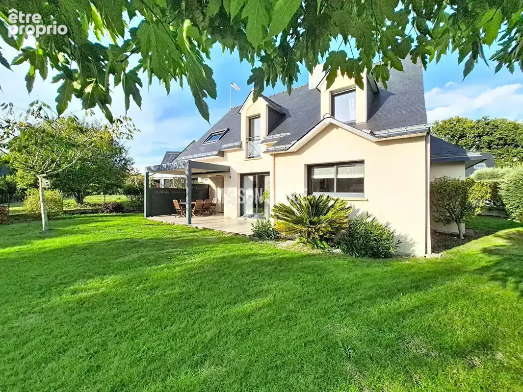 Maison familiale de 144 m² sur un terrain paysagé de 677 m² - photo 24