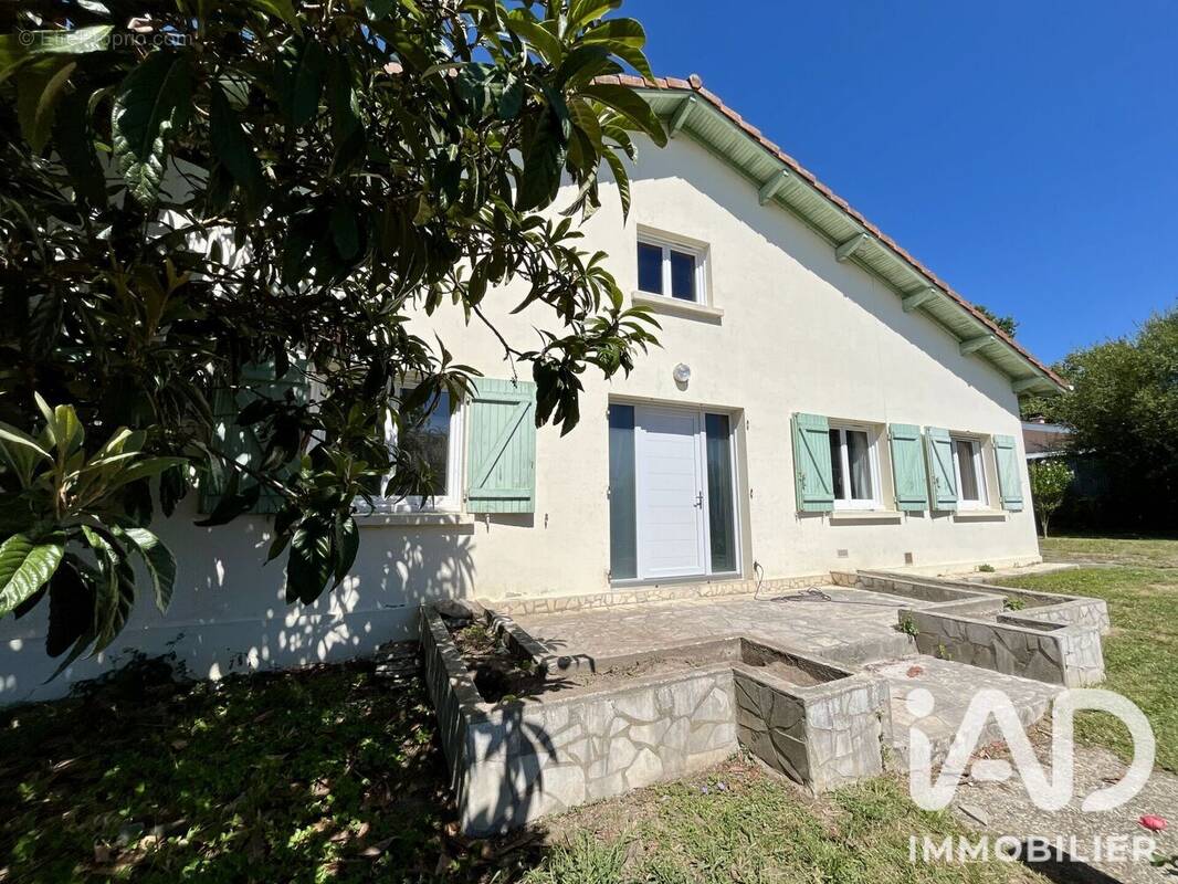 Photo 1 - Maison à BASCONS