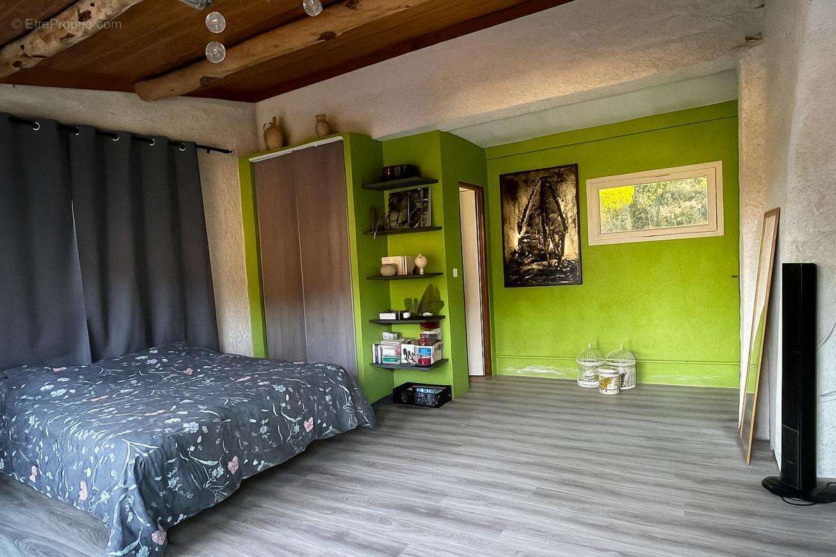 Maison à SAINT-PAULET-DE-CAISSON