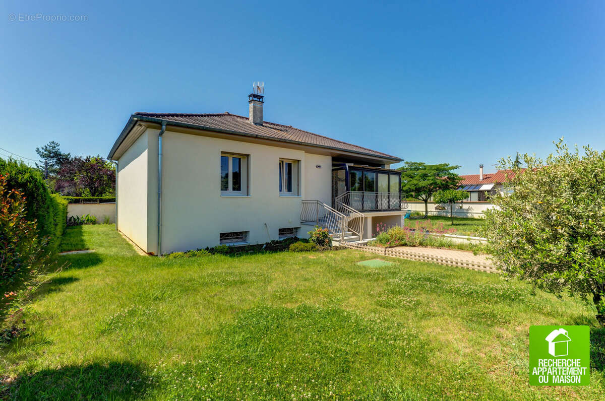 Maison entièrement rénovée avec belles prestations - photo 12