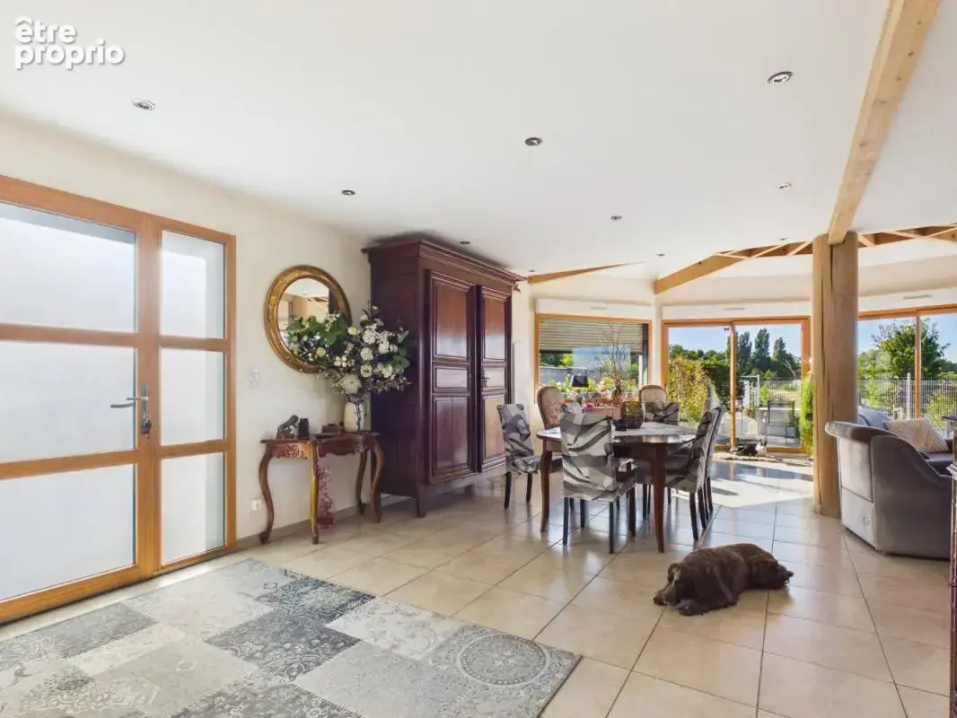 Maison 7 pièces 163 m² à vendre à Dreuil-Les-Amiens (80470) - photo 3