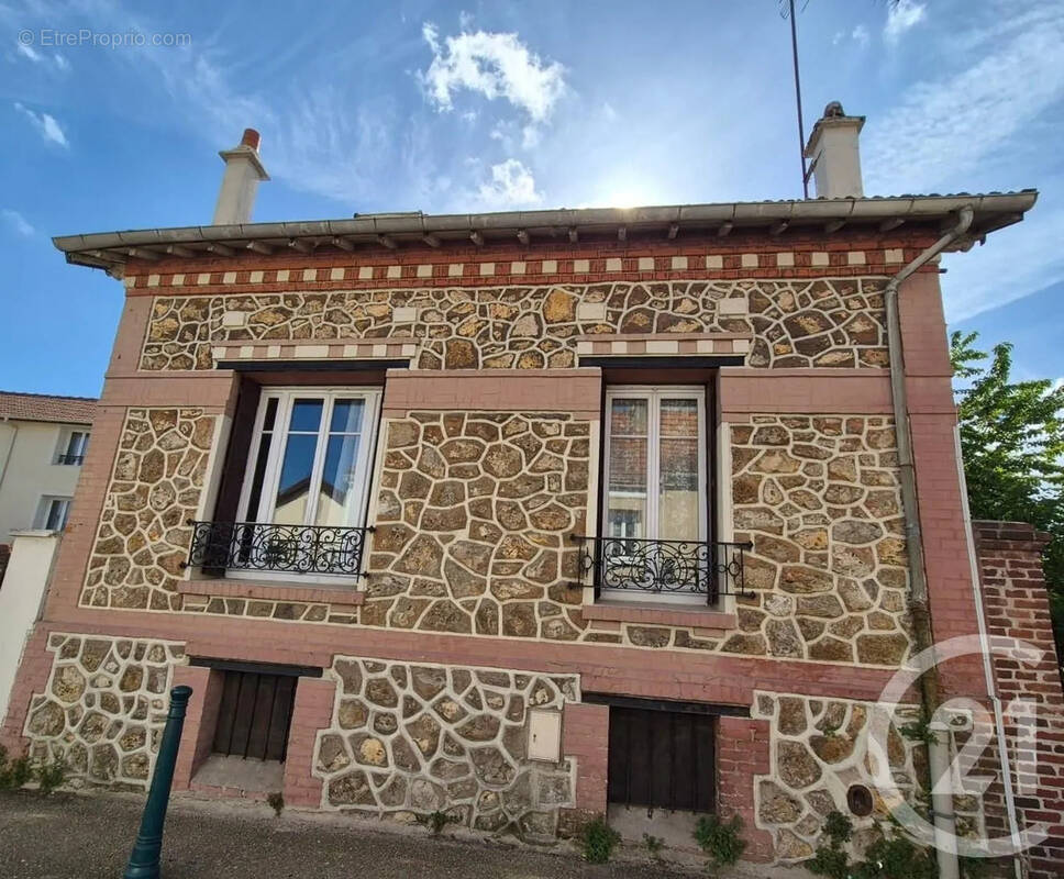Maison à GARGES-LES-GONESSE