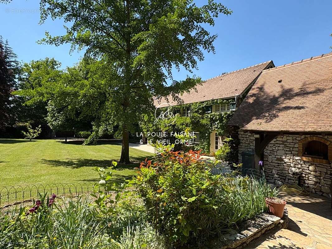 Vente propriete ancienne et dependances secteur breval - photo 2