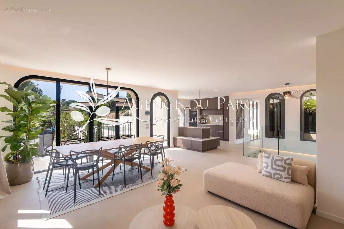 Maison à ANTIBES