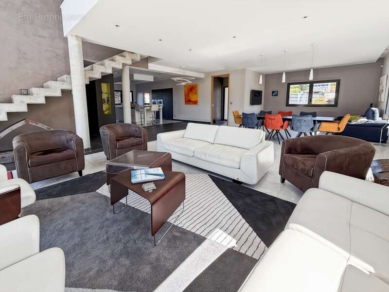 Maison à SAINT-MARTIN-DE-BOSCHERVILLE