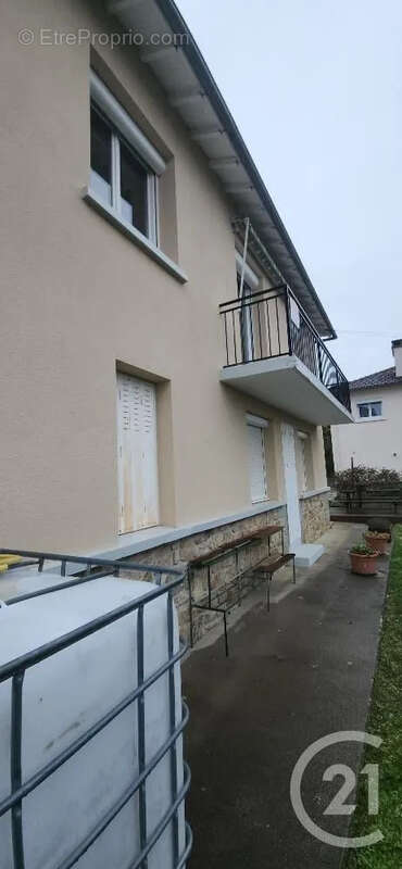 Maison 105 m² à Pleaux  - photo 3