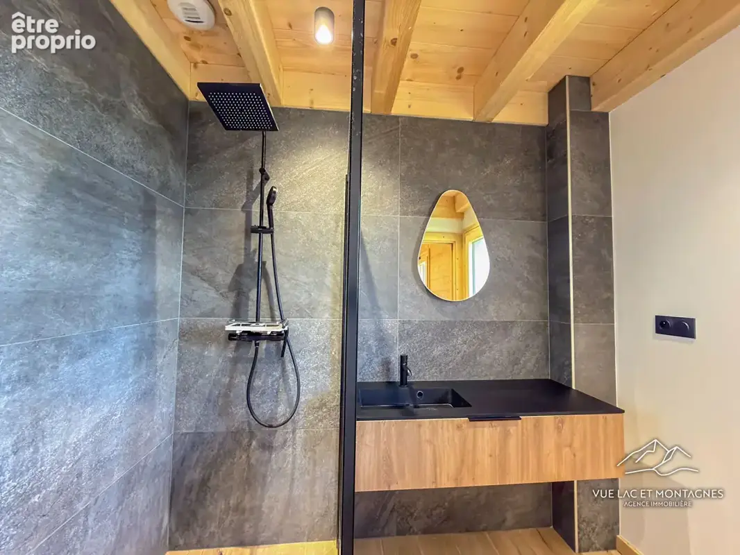 Chalet de 150 m² sur 1025 m² de terrain - Fessy 74890 - photo 9