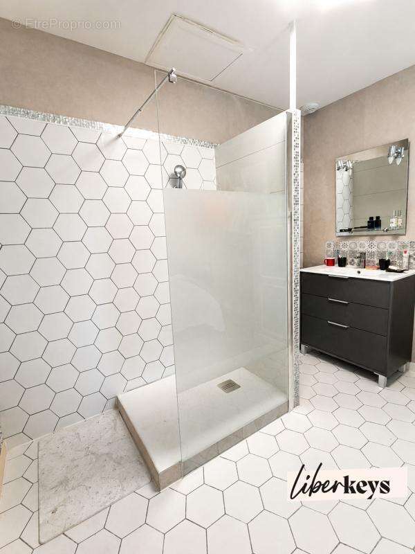 Maison familiale récente de 83 m² avec véranda, jardin et suite parentale – Marignane - photo 7