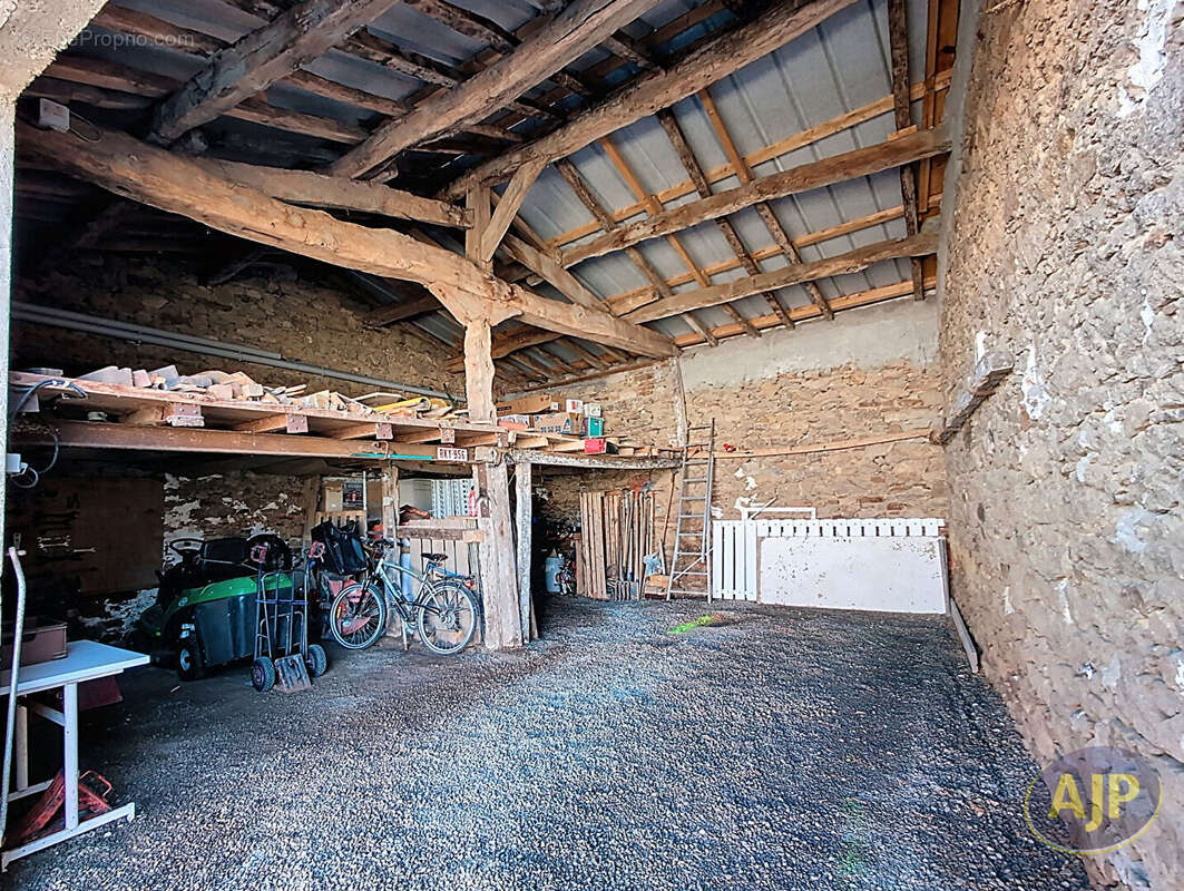 Maison à VIEILLEVIGNE