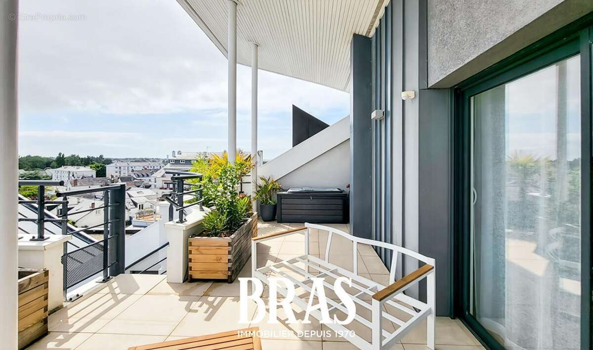 Appartement à LE POULIGUEN