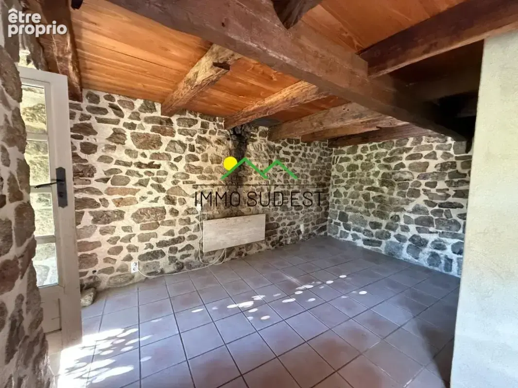 Maison 4 pièces de 75 m² habitables avec une partie à rénover sur une parcelle de terrain de 762 m² - photo 5