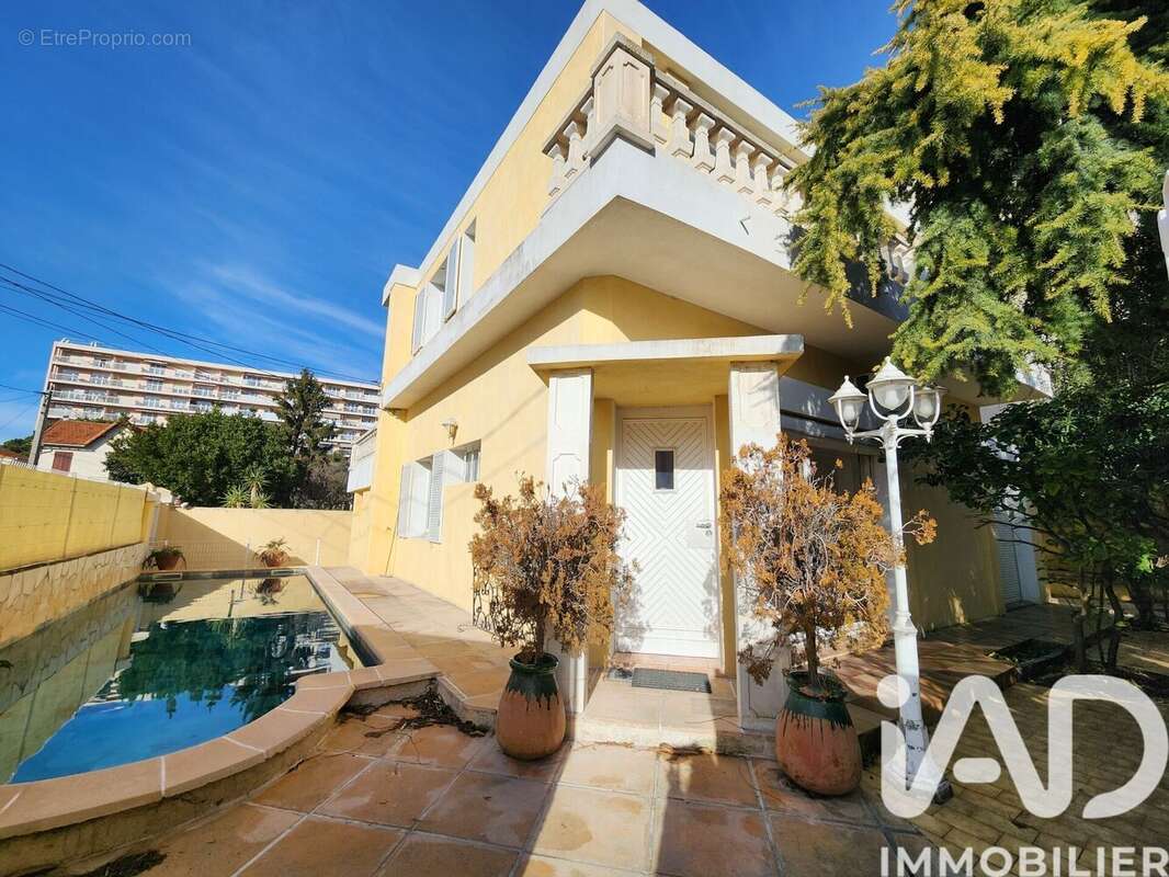 Photo 2 - Maison à MARSEILLE-9E