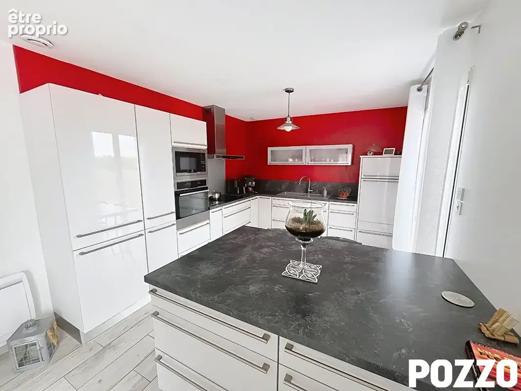 A VENDRE Maison rénovée Saint Hilaire Du Harcouet 5 pièce(s) 118 m2 - photo 7