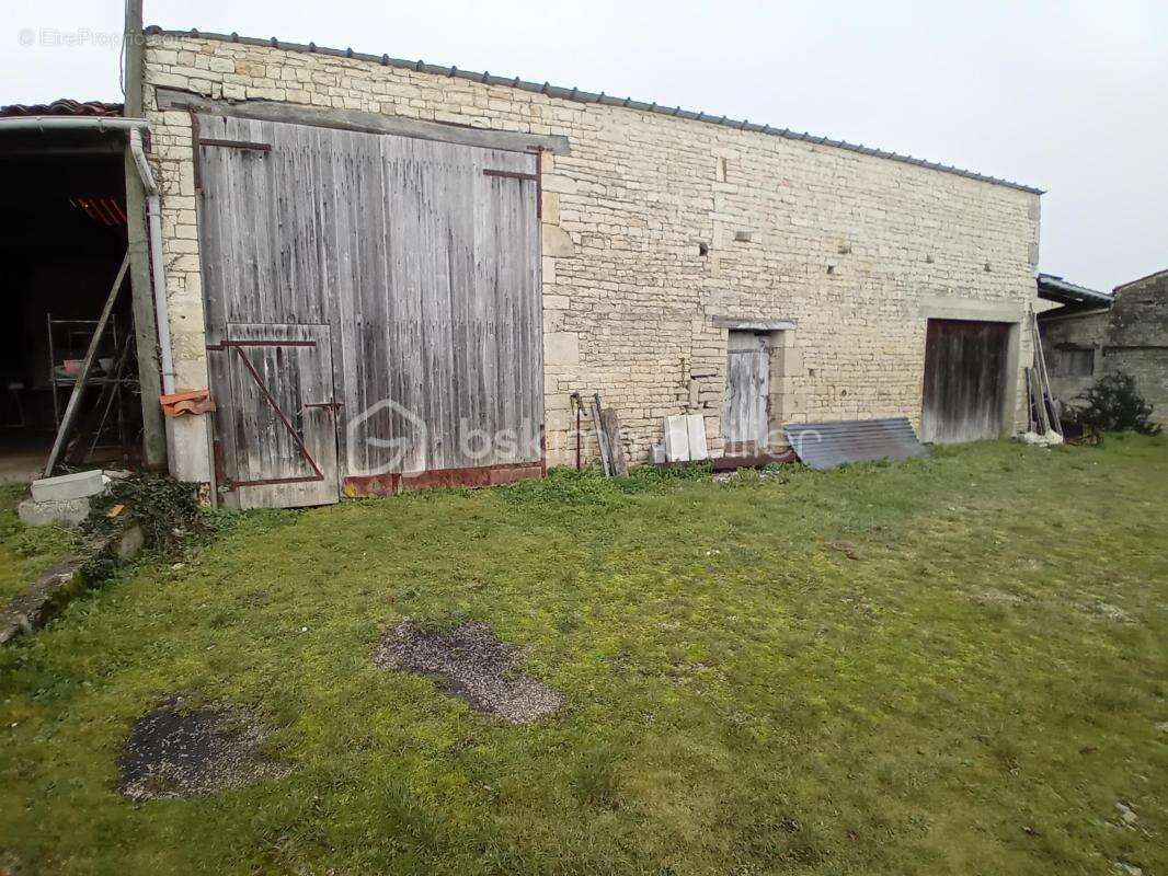 Maison à VINAX