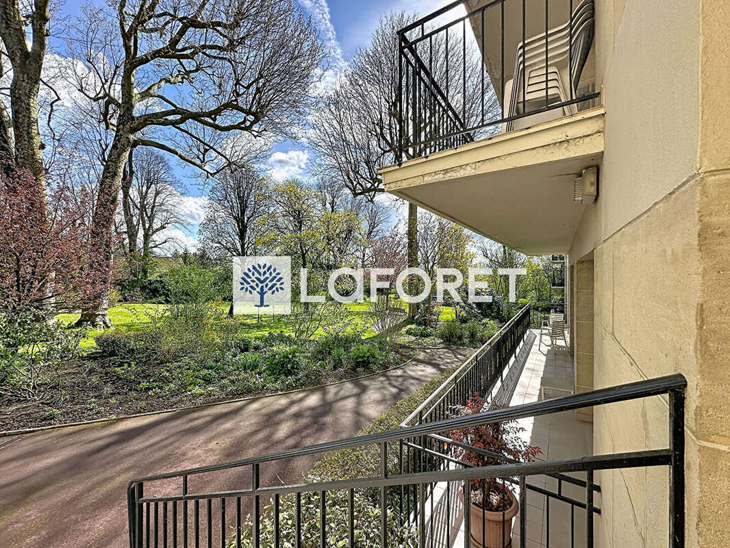 Appartement à SAINT-NOM-LA-BRETECHE