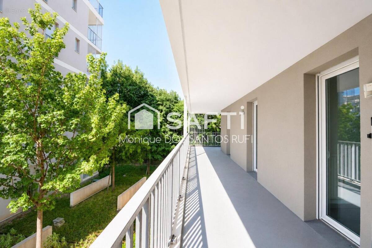 Photo 1 - Appartement à MARSEILLE-10E