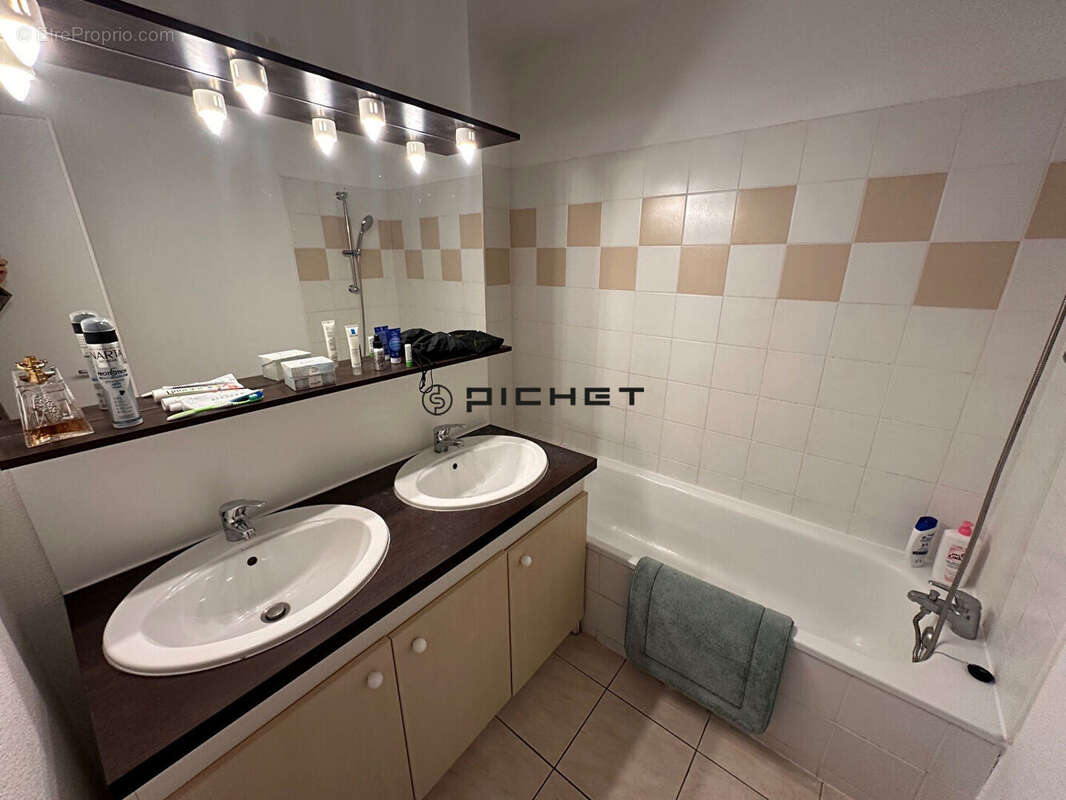 Appartement à TERRASSON-LAVILLEDIEU