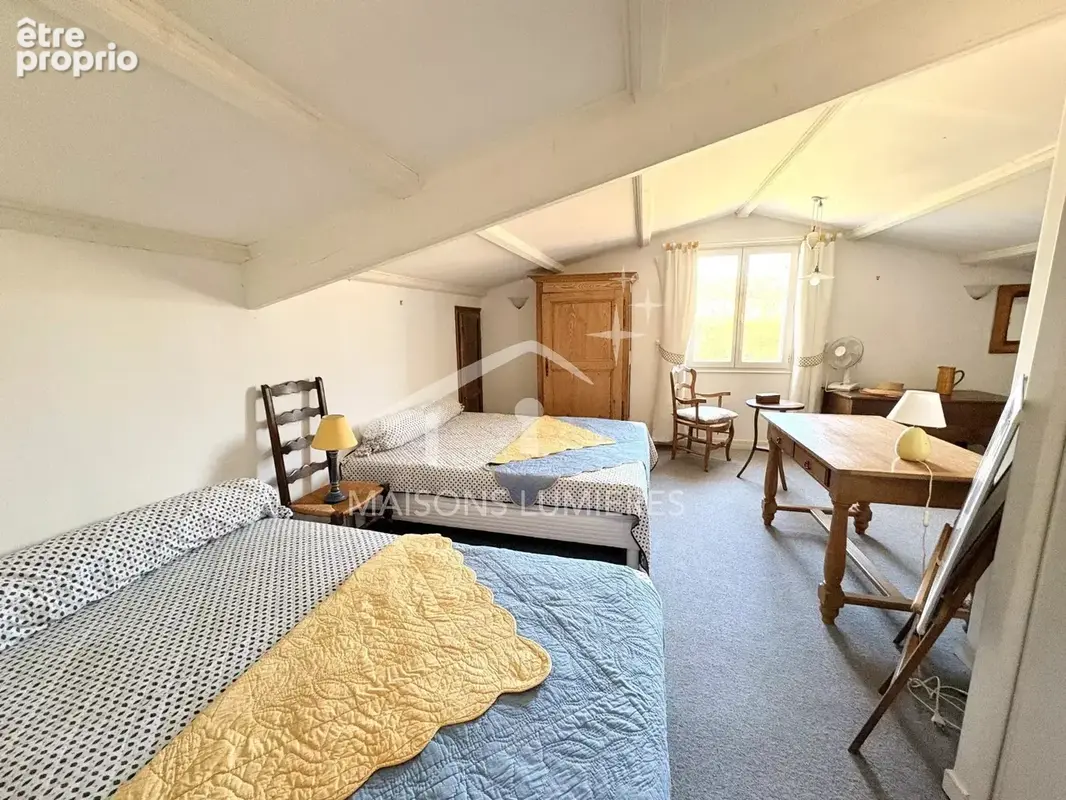 Villa de 150m² sur un terrain arboré et fleuri de 510m² - T5 - APT - 368 000€ - photo 10