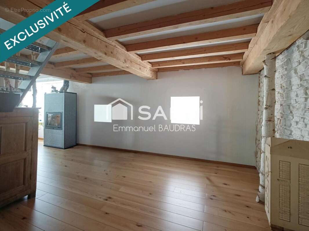 Photo 3 - Commerce à LUGNY