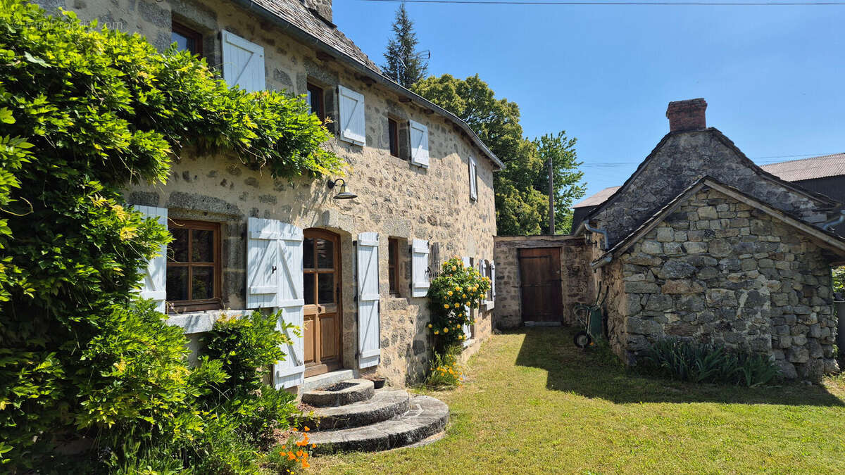 Maison à LE NAYRAC