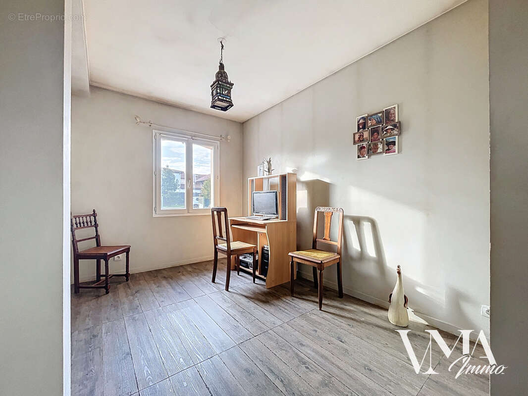 Maison à GREZIEU-LA-VARENNE