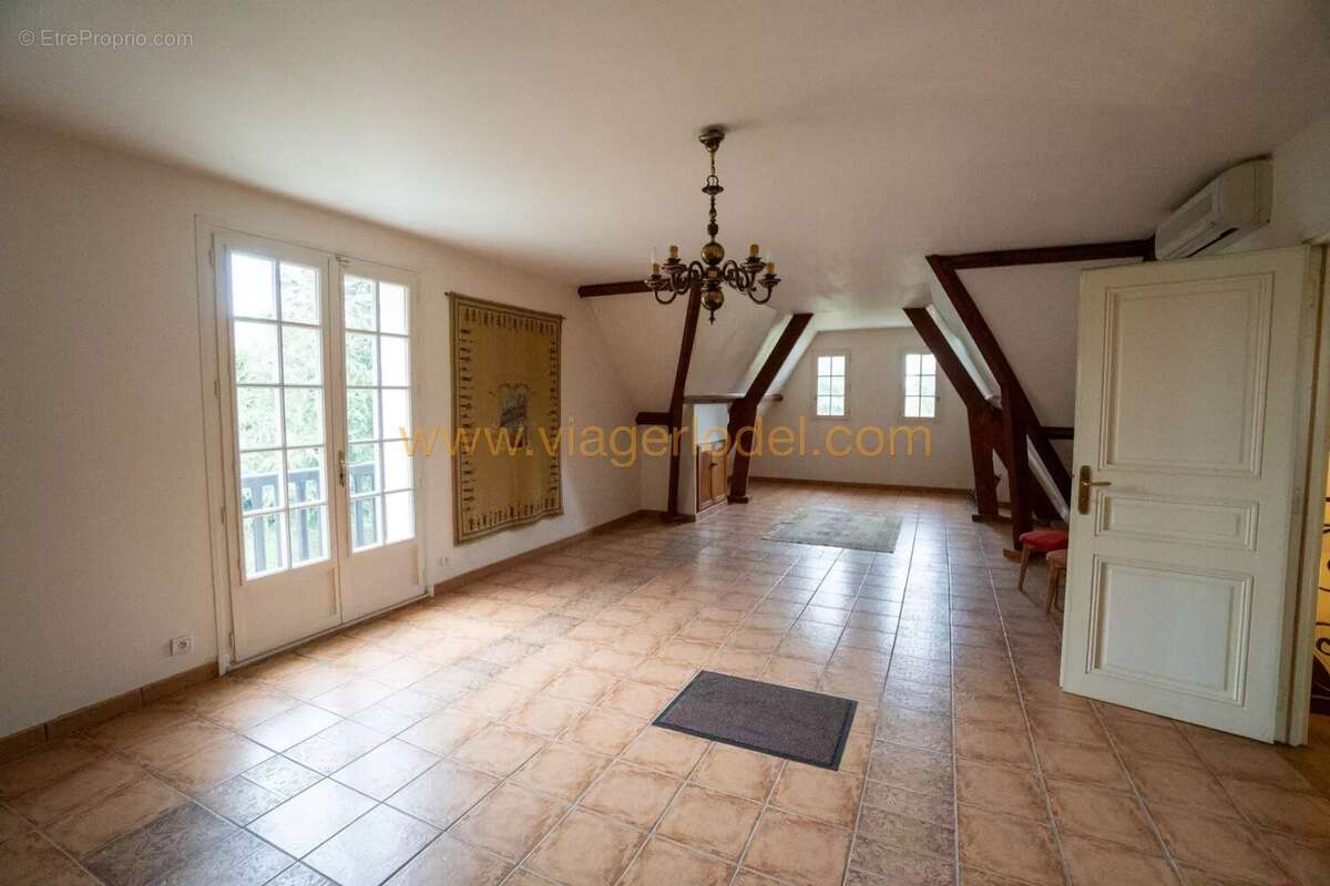 Maison à LONGPONT-SUR-ORGE