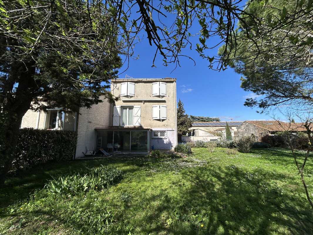 Maison à VILLESEQUELANDE