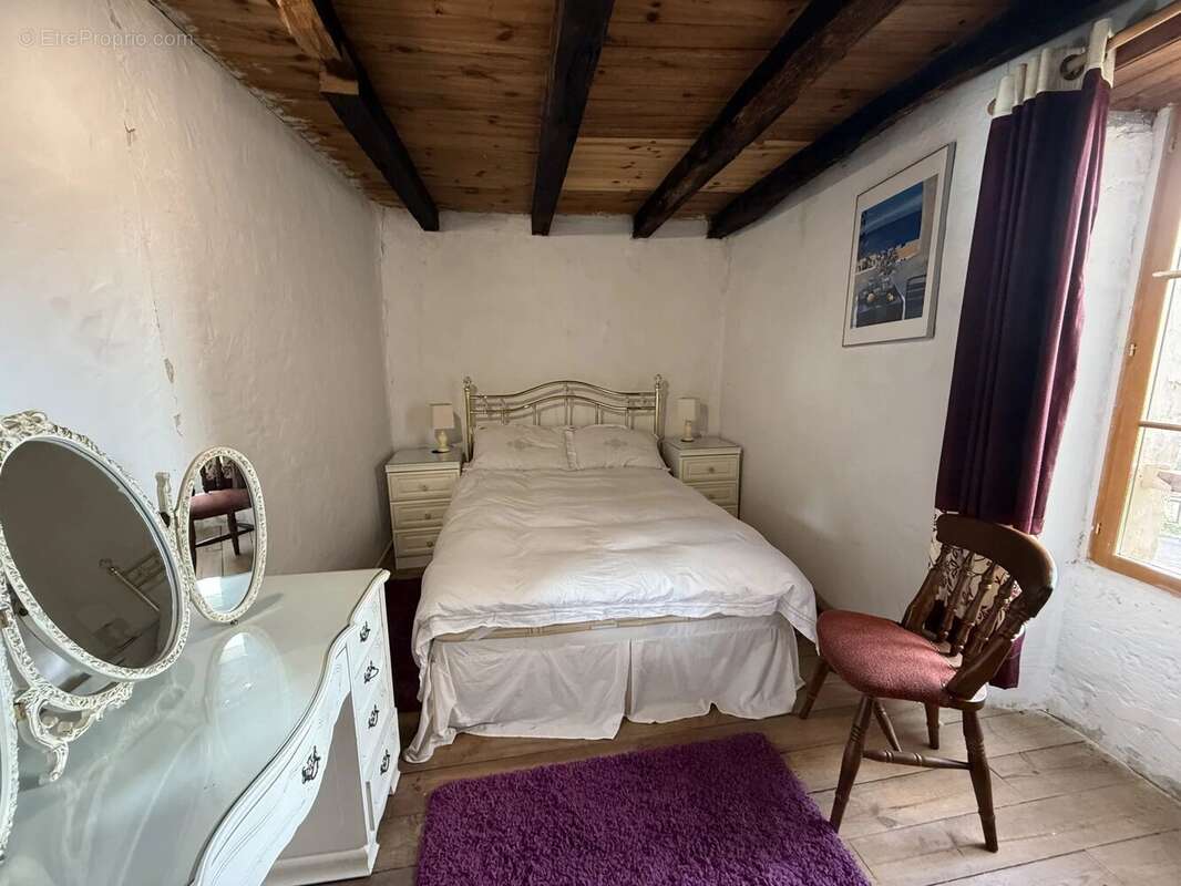 Maison à SAINT-PARDOUX-LA-RIVIERE