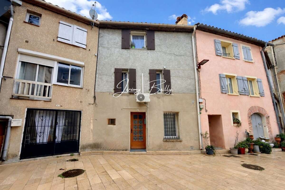 Maison à SAINT-ESTEVE