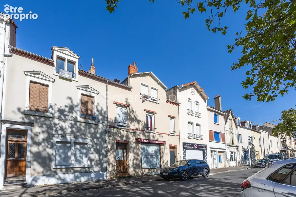 Bel appartement rénové avec terrasse à Vichy. - photo 1