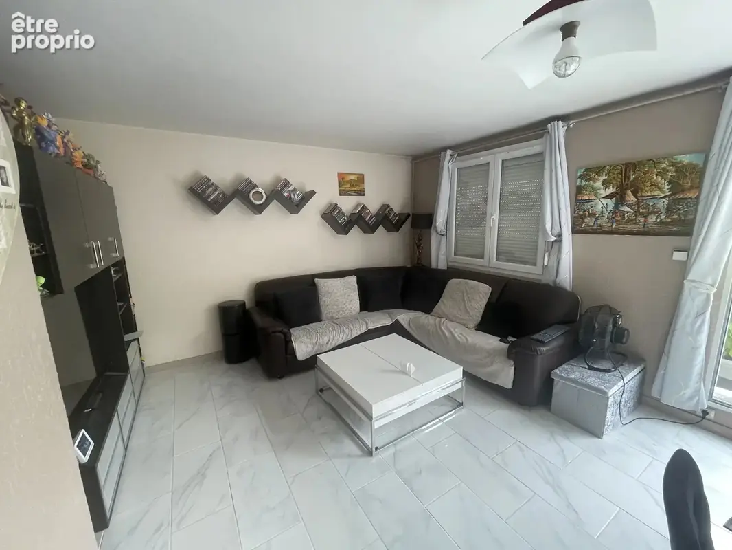 Appartement avec 2 caves et parking – Le Grand-Quevilly - photo 2